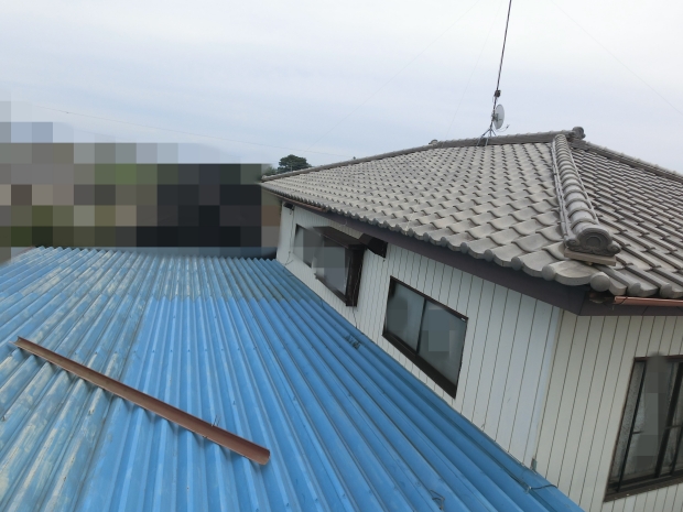 小山市の強風でもげた軒樋