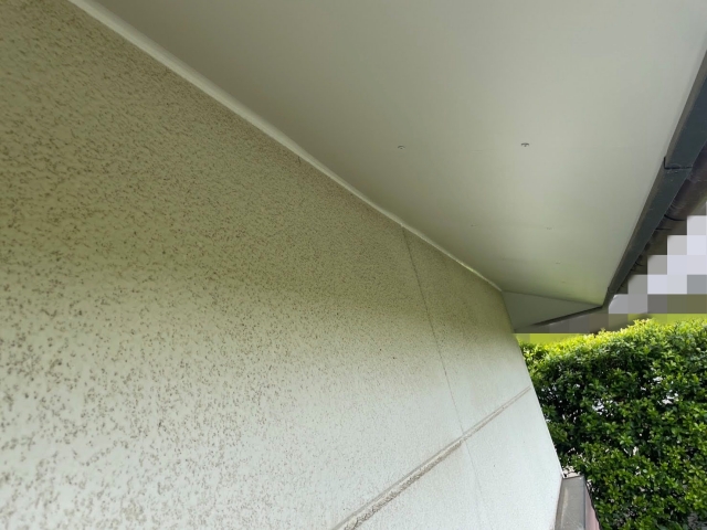 ガルバリウム鋼板による軒天増し張り2