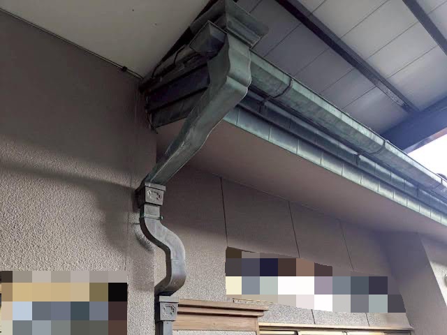 結城市　雨樋支持金具施工　雨樋交換施工前の写真