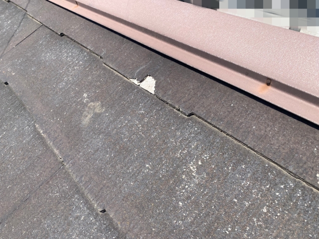 コロニアルNEOのひび割れや欠け2