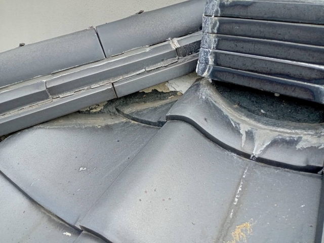 古い漆喰を撤去2