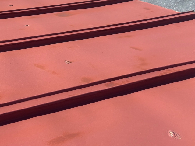 尺五寸(約455mm)ピッチのタテ葺き屋根