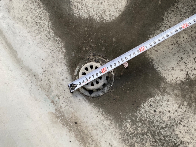 排水ドレン周辺の防水シート状態確認
