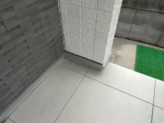 加古川市　基礎土台水切り凹み