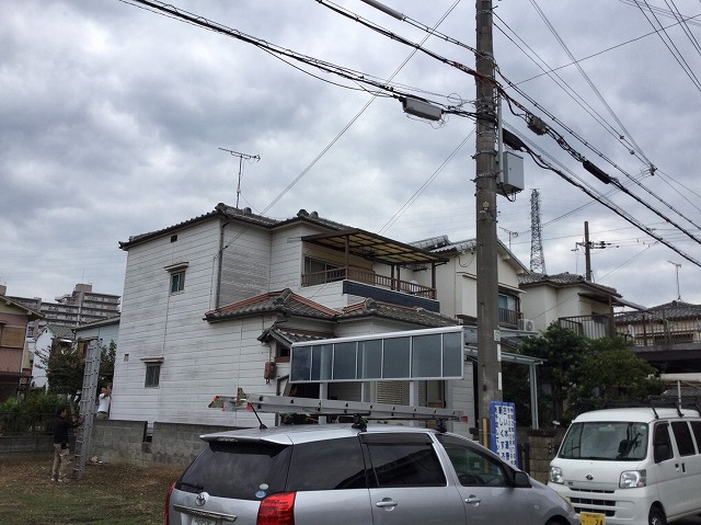 建物全景と周辺環境の確認