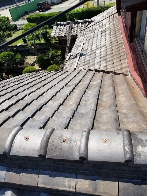 下屋根の形状と周辺環境の確認