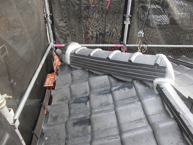 仕上がり確認と周辺瓦との馴染み