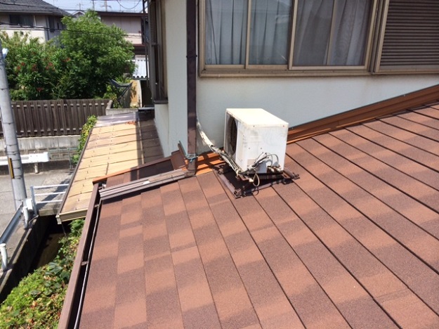 設備まわりの納まりと屋根面の最終確認
