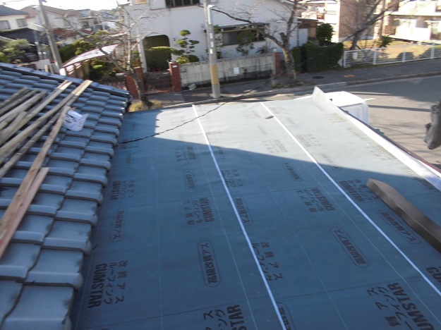姫路市 波板トタン ゴムアス施工