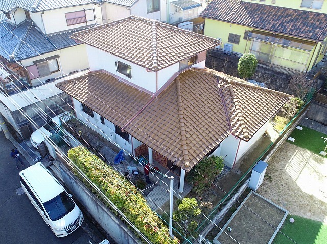 加古川市 棟積み替え(丸瓦一発仕上げ) 鬼瓦まわりの漆喰の剥がれ