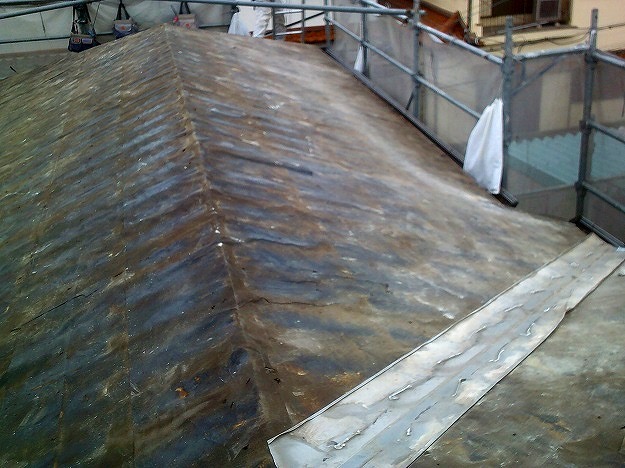 加古川市　屋根葺き替え　既存材撤去