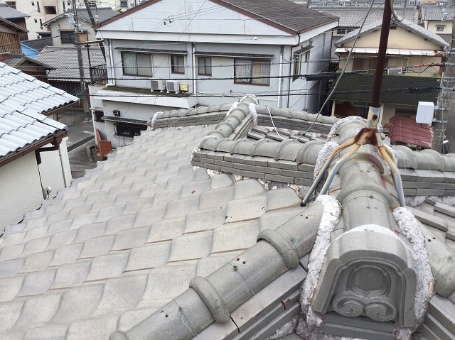 本棟と屋根面の取り合い確認