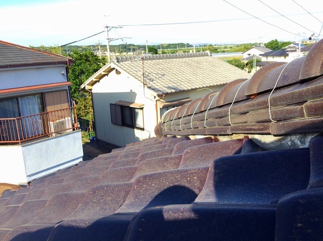 加古川市　棟積み替え（丸瓦一発仕上げ）　のし瓦の勾配不良