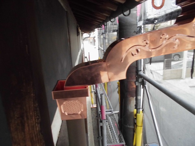 上合（集水器）の交換と排水の受け口づくり