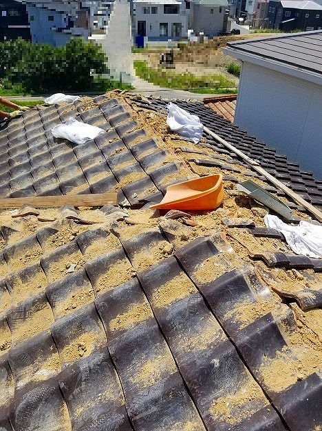 加古川市　棟積み替え（丸瓦一発仕上げ）　棟撤去後の屋根