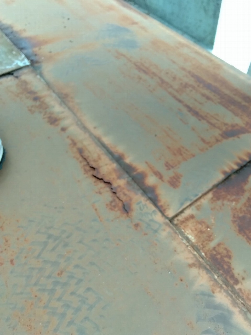 加古郡稲美町　錆　屋根　点検