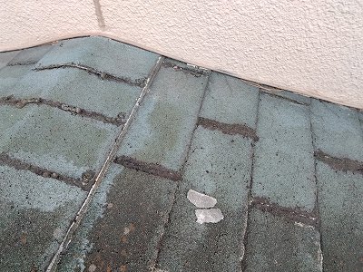 加古郡播磨町　下屋根　モルタル　クラック