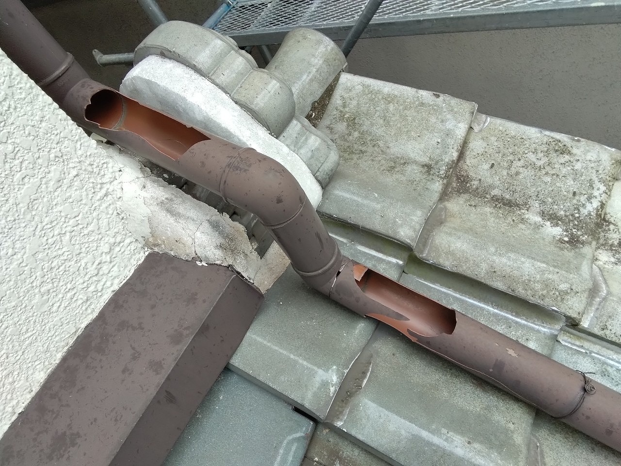 姫路市　雹災害　丸とい破損