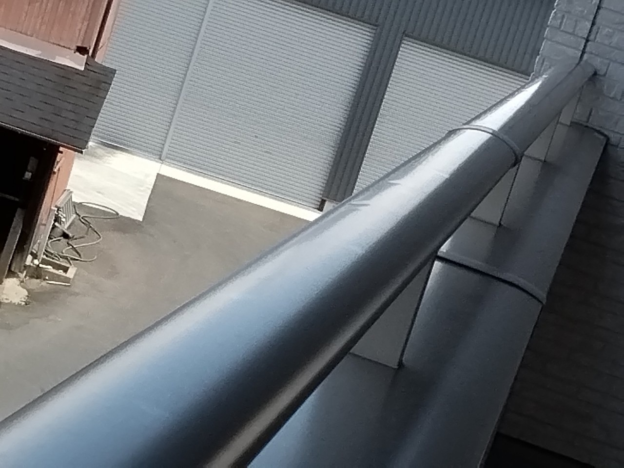 高砂市　アルミ製手すり付き笠木ヘコミ