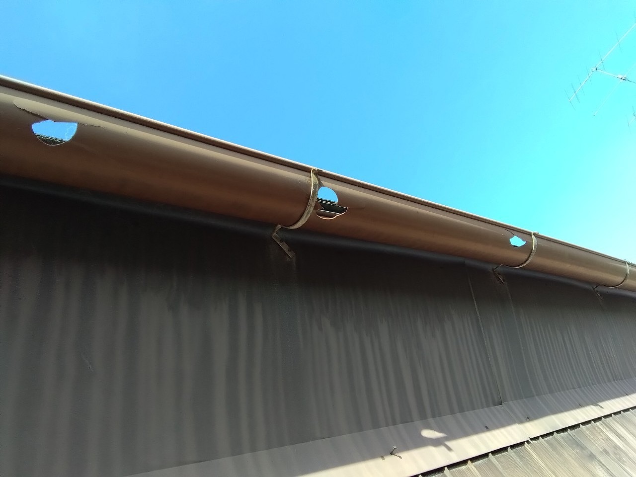 明石市　雹被害　雨樋