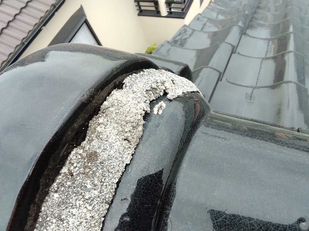 明石市　鬼首漆喰(しっくい)劣化