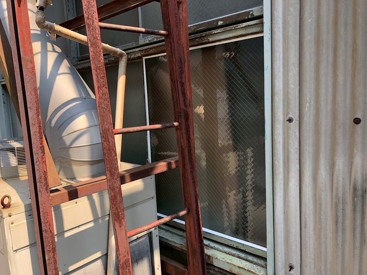 加古川市で工場窓ガラス交換