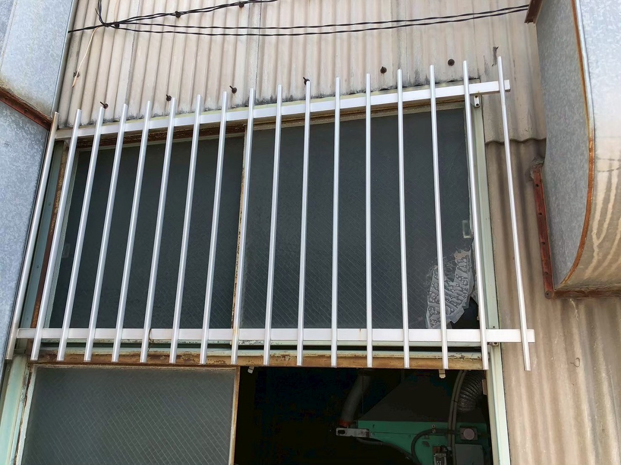 加古川市で窓硝子修理