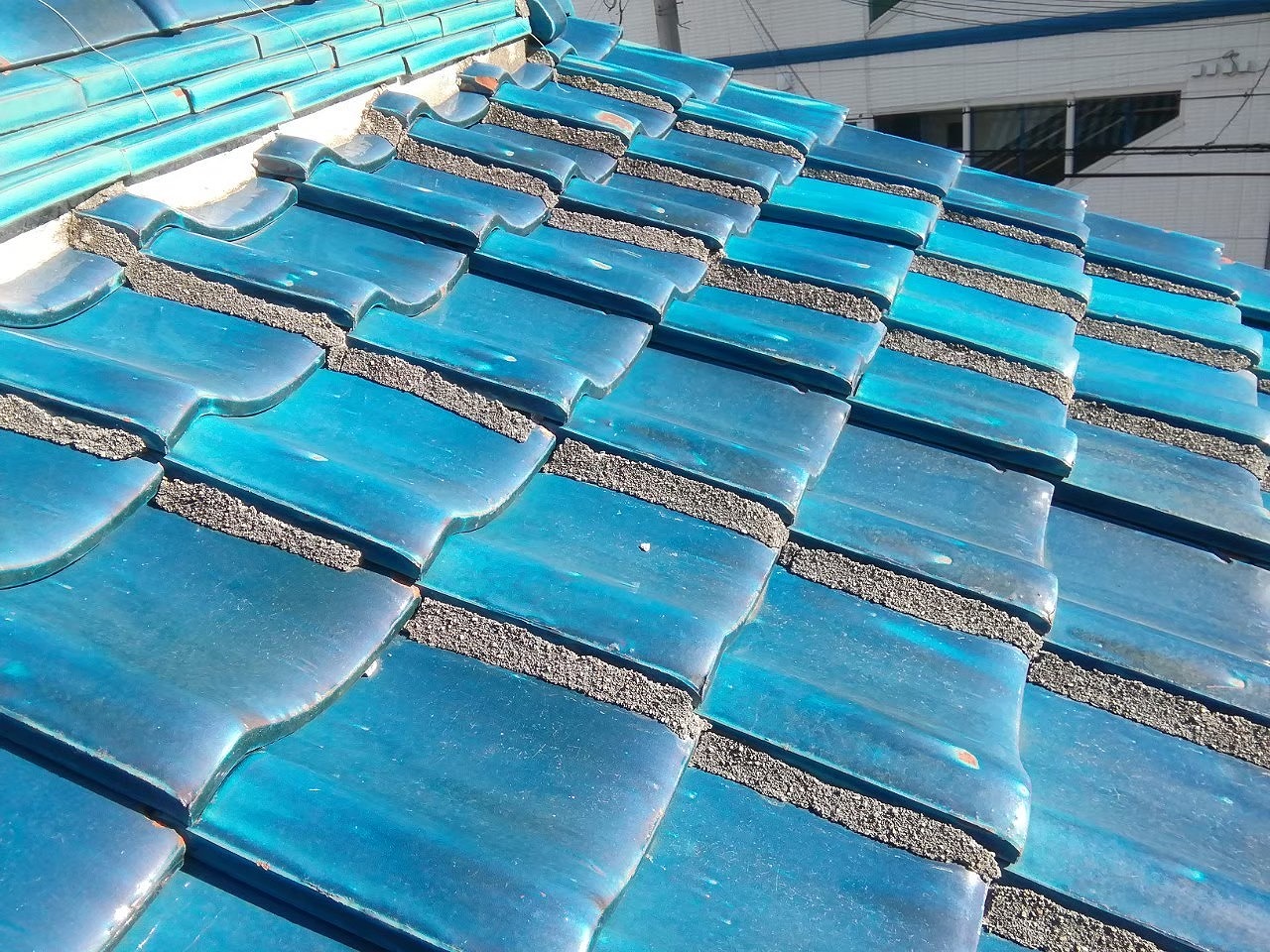 漆喰(しっくい)　縦目地