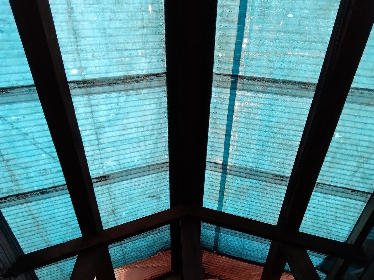 加古郡稲美町　雹被害で波板ポリカが破損