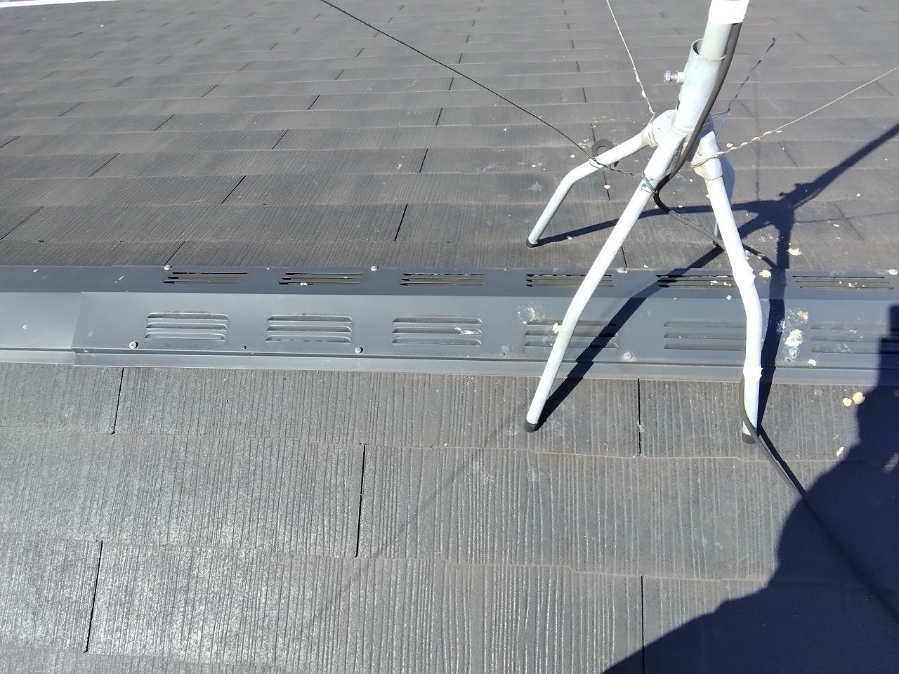 カラーベスト屋根　換気棟