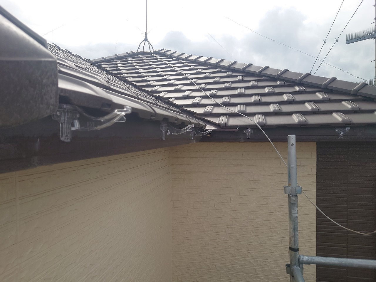 軒とい　軒受け具