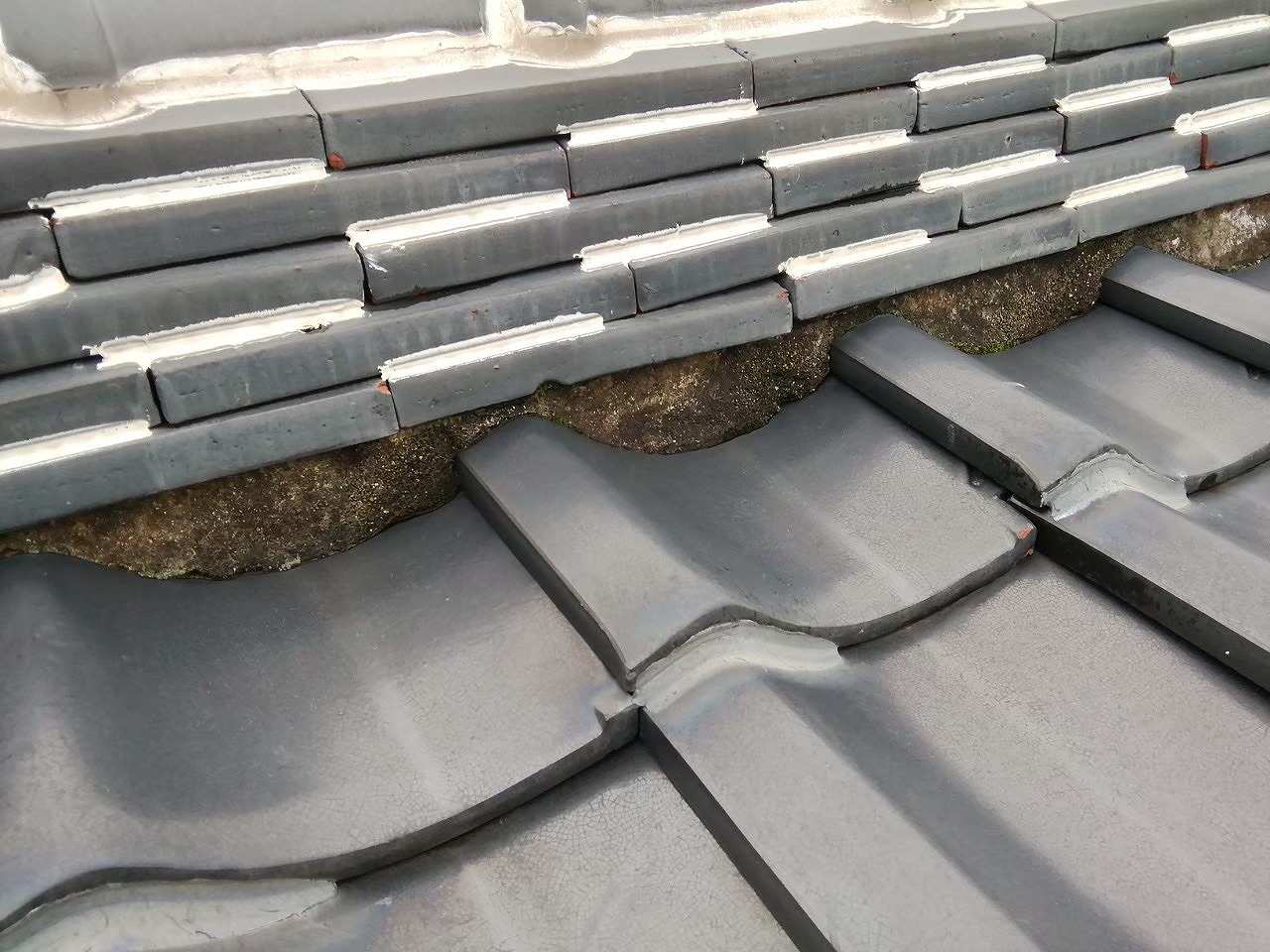 棟瓦下　面戸しっくい腐食