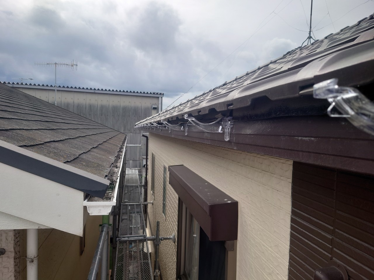 軒受け具取り付け