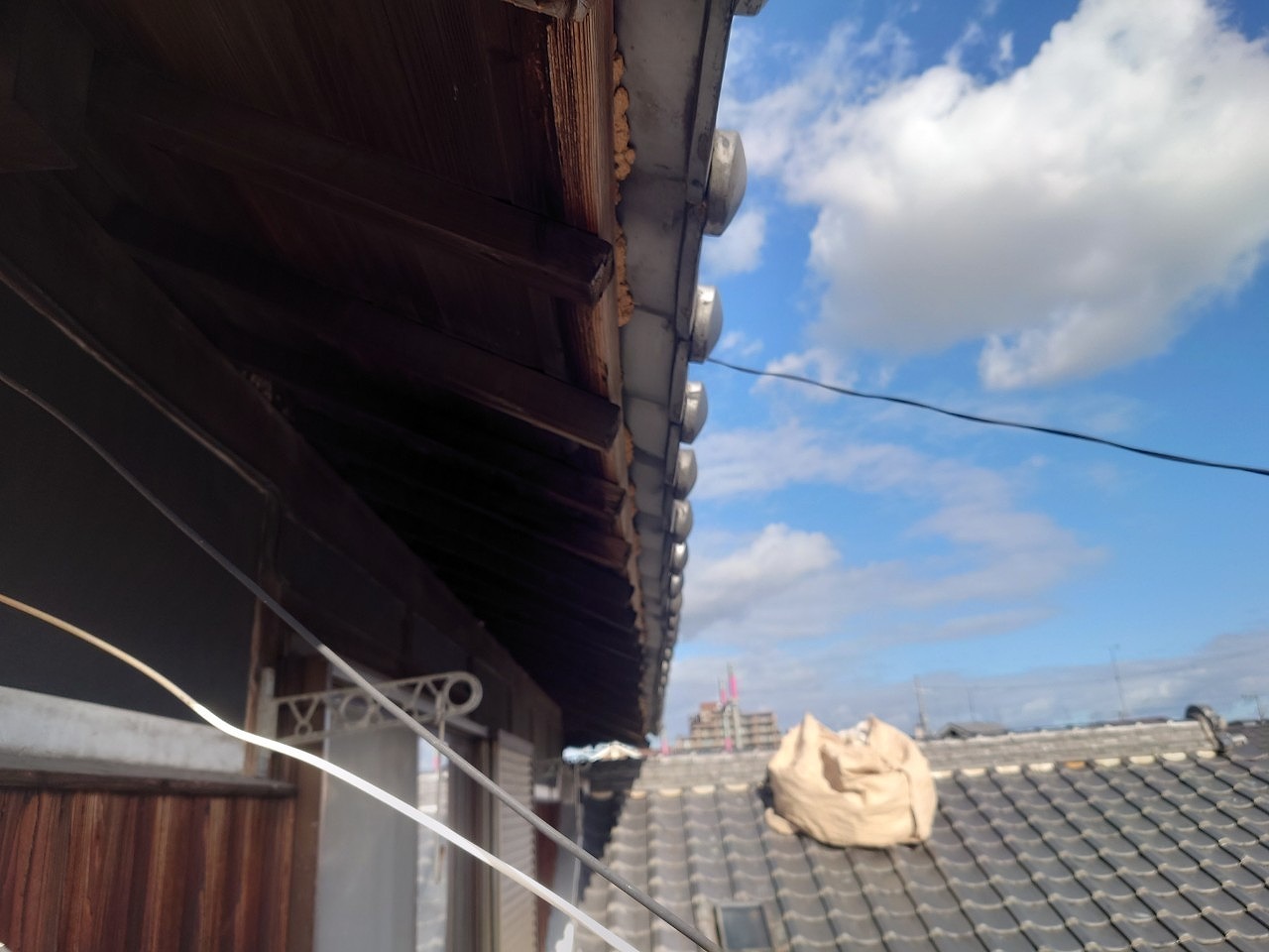 既存軒樋(半丸)撤去