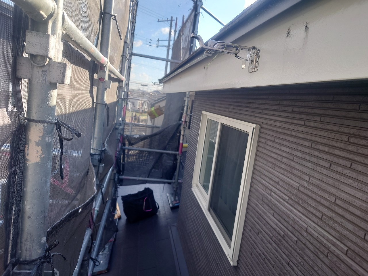 軒受け具取り付け