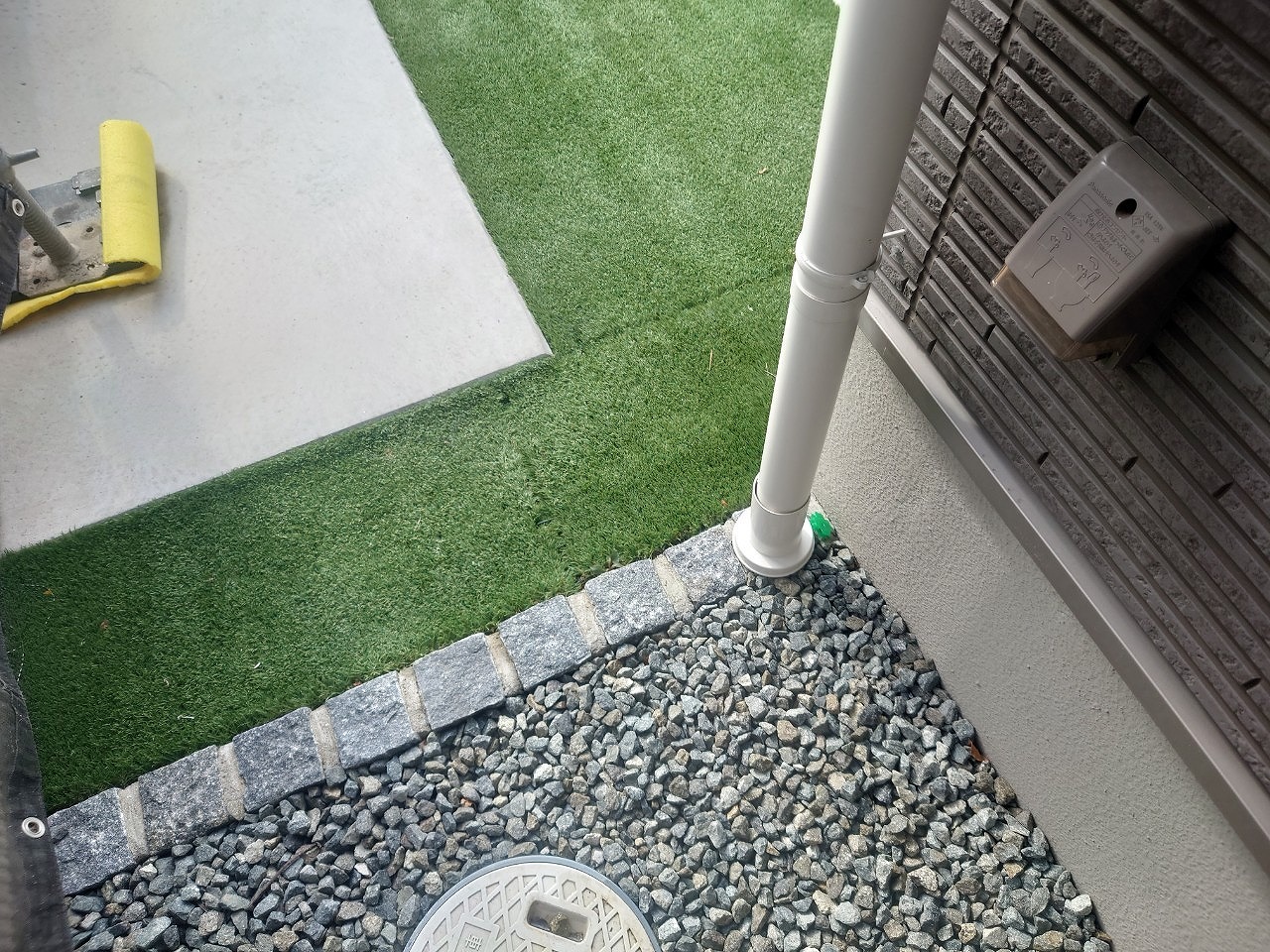 新設竪樋60パイ取り付け