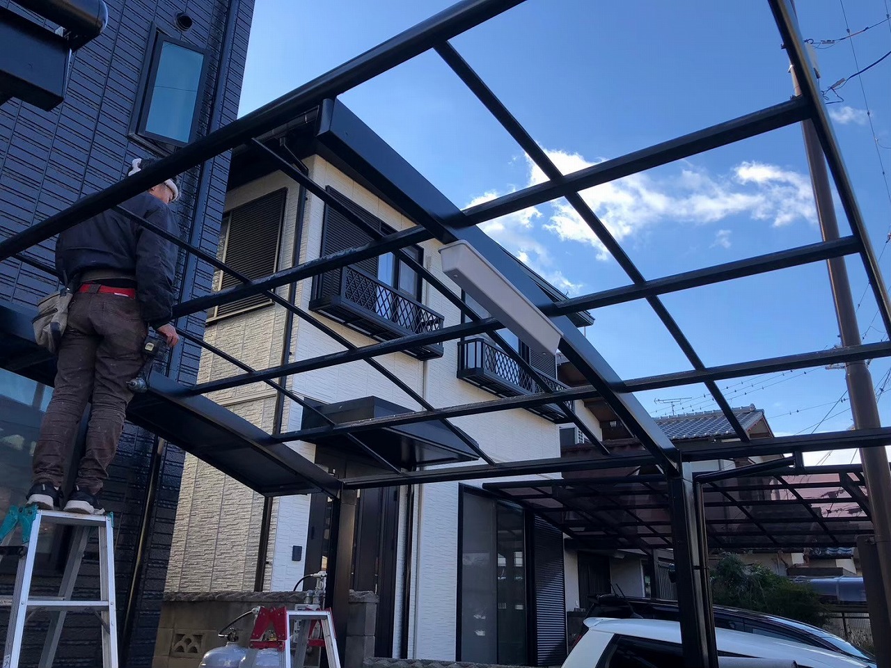 ポリカーボネート屋根撤去