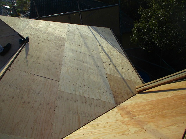 三木市　屋根　野地板