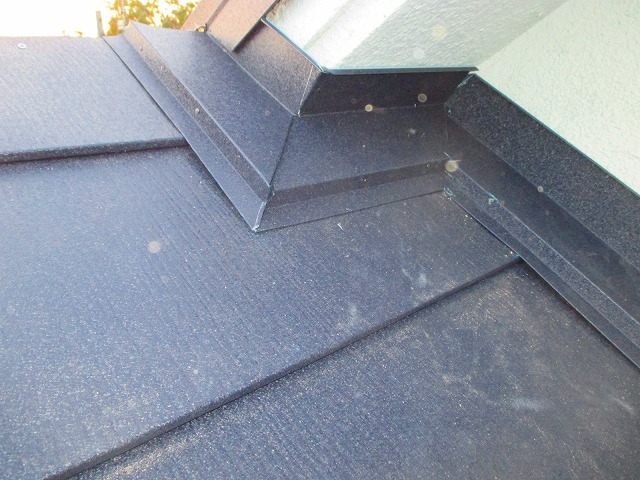 三木市　屋根　雨押え板金　施工後