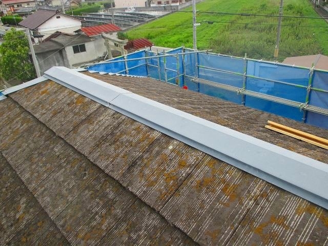 三木市　棟板金　交換　施工前