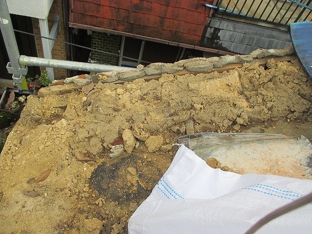 加古郡稲美町　小角瓦　土