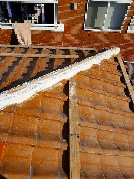 加西市　雨漏り修理棟積み替え　南蛮漆喰の施工