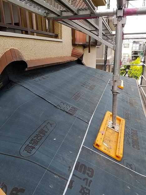 ケラバ板金の取り付け