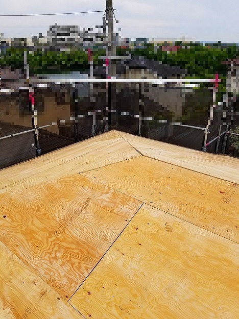 野地板の増し張り作