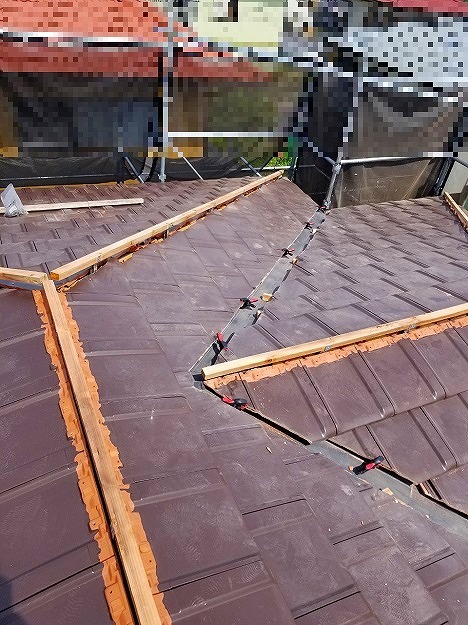 棟部分の瓦施工