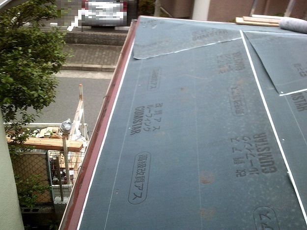 神戸市　カバー工法　ルーフィング　軒先