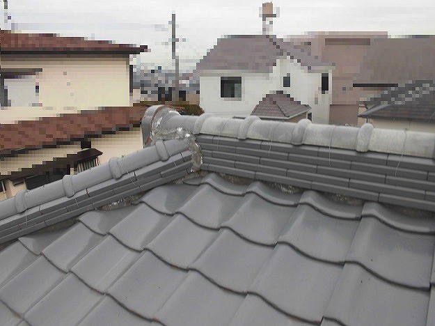 LINE_ALBUM_施工事例（明石市、屋根補修、漆喰塗り替え、谷板金交換）_250519_1