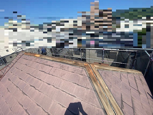 神戸市　屋根カバー工法　棟板金取り外し