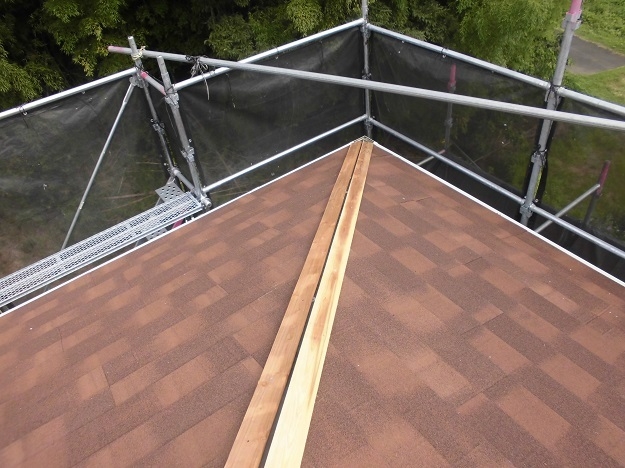 施工事例　ディプロマットスターⅡ　隅棟