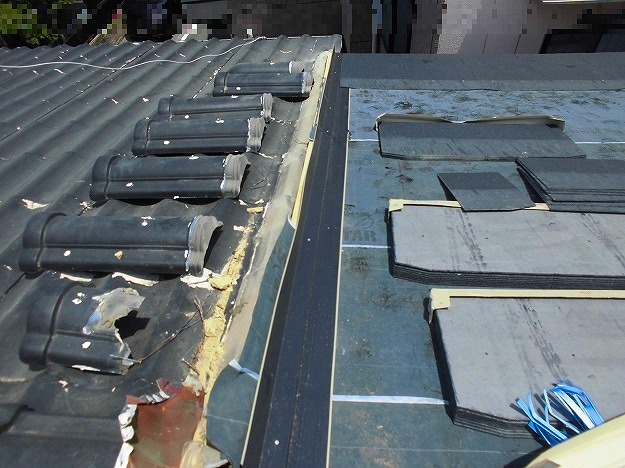 新しい屋根材の設置１